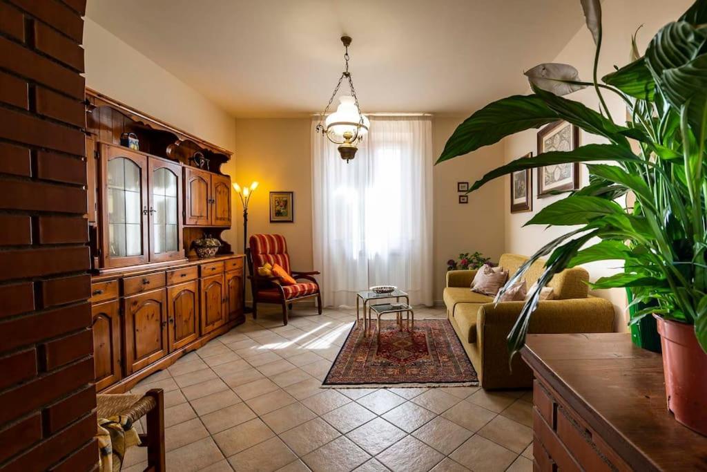 Casa Vacanze Santa Maria チェルタルド エクステリア 写真