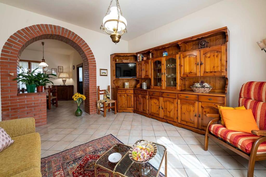 Casa Vacanze Santa Maria チェルタルド エクステリア 写真