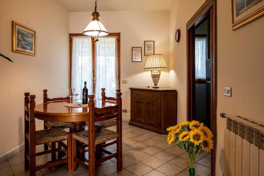 Casa Vacanze Santa Maria チェルタルド エクステリア 写真