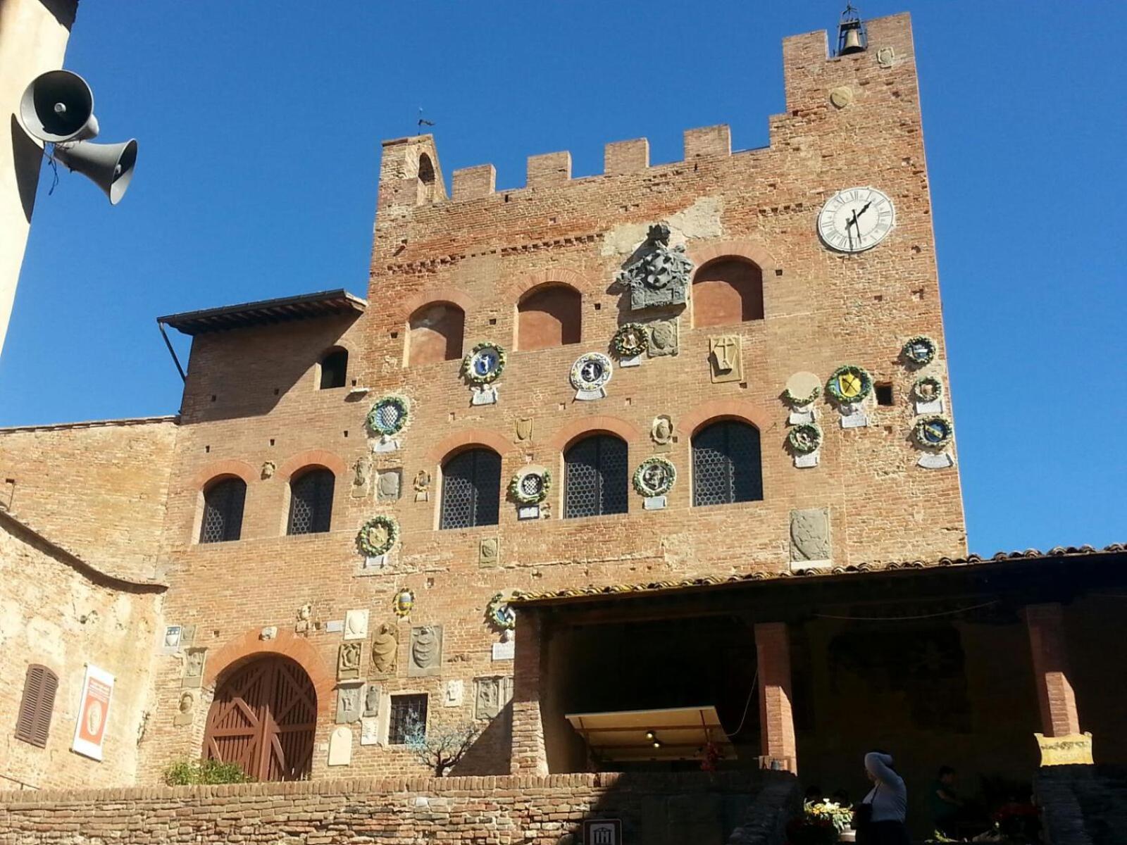 Casa Vacanze Santa Maria チェルタルド エクステリア 写真